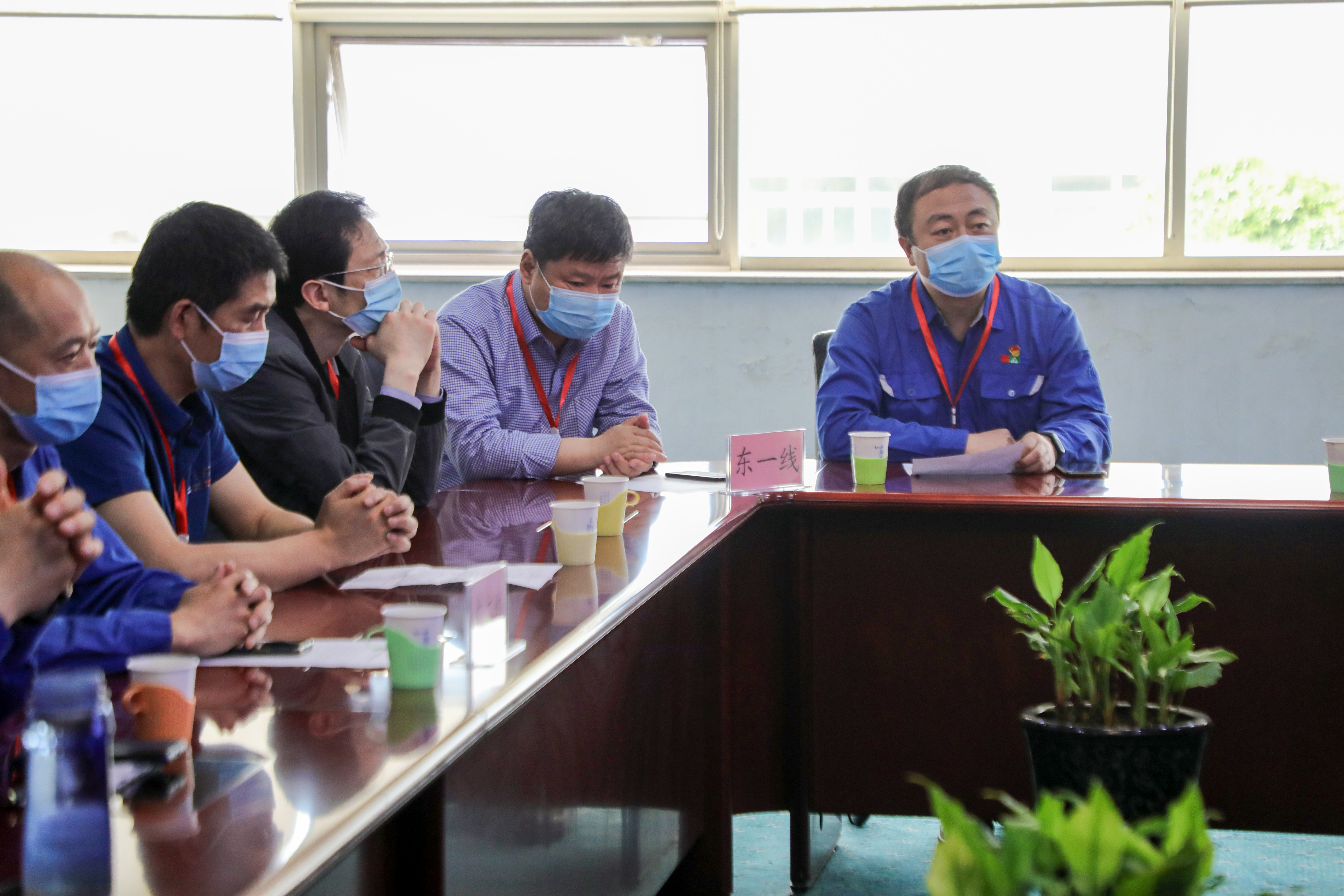 安彩幸福班車,永遠在路上!