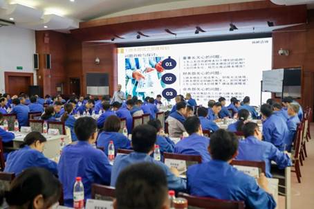 挑戰(zhàn)降本至高點(diǎn),實(shí)現(xiàn)增效新里程——安彩高科開展降本增效專題培訓(xùn)活動(dòng)